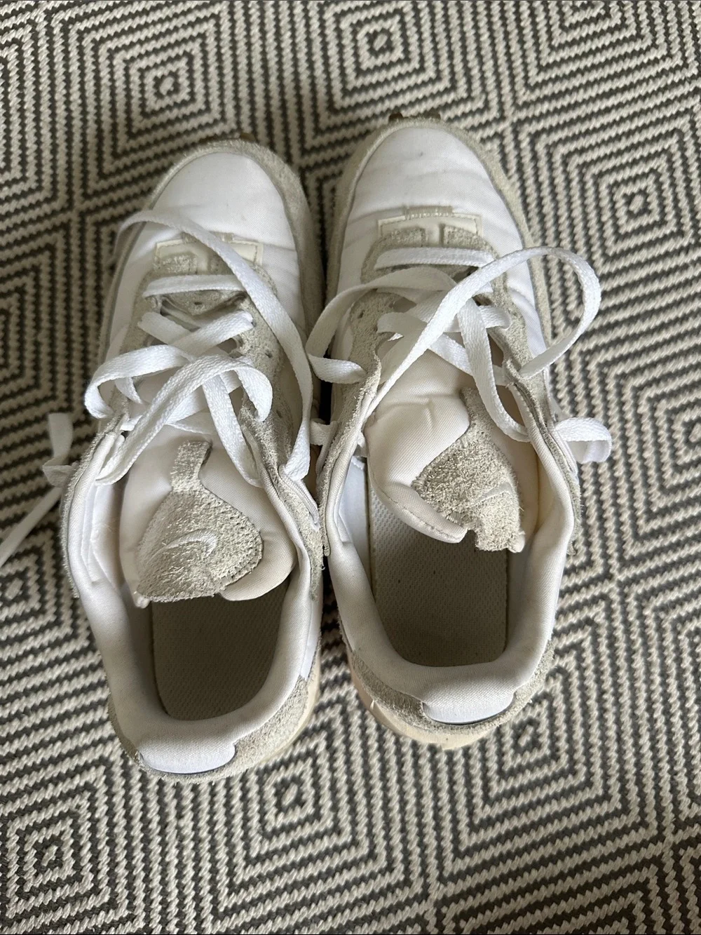 sz 7 Nike React
